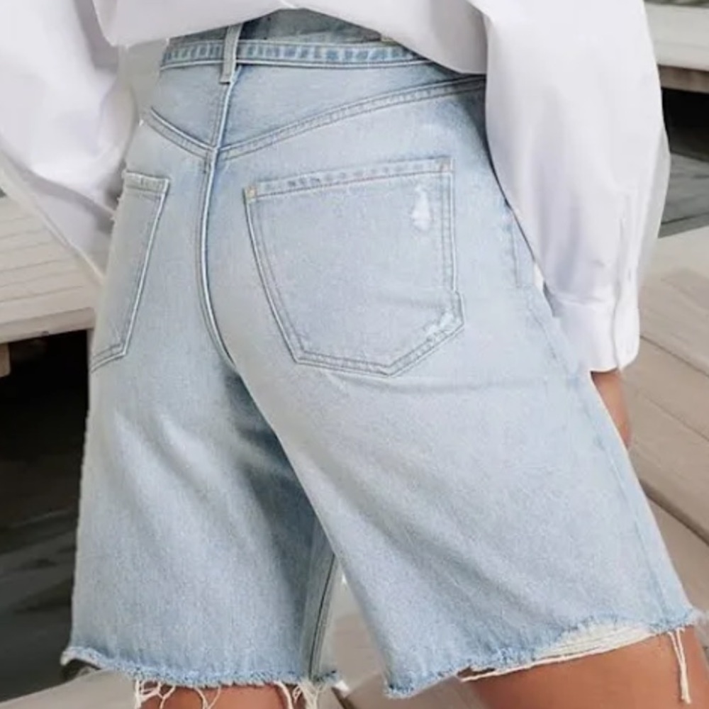 NWT Super High Rise 90s Bermuda Belted Jean Shorts Sz 00 light wash - Picture 3 of 15